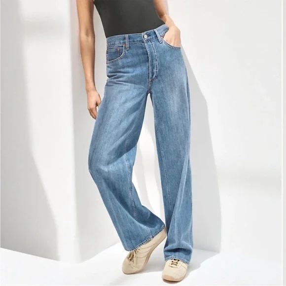 Aritzia Light Blue Women Jeans - Picture 3 of 14
